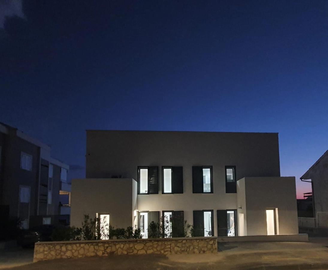 נובליה Villa Aquamarine Apartments מראה חיצוני תמונה