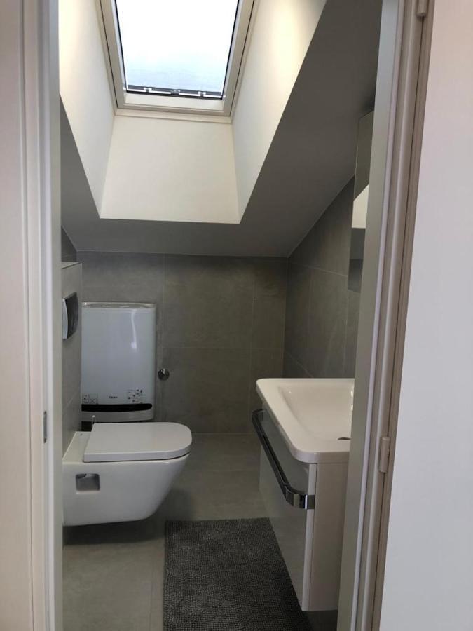 נובליה Villa Aquamarine Apartments מראה חיצוני תמונה