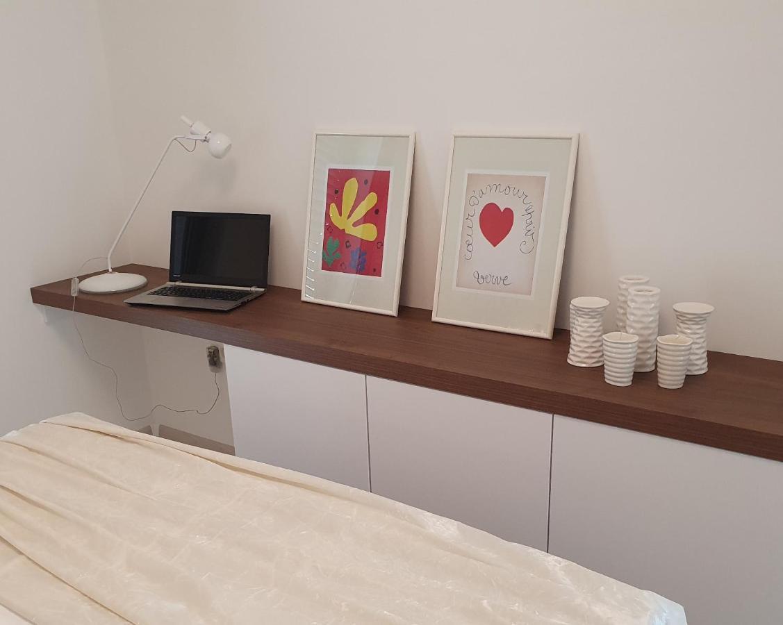 נובליה Villa Aquamarine Apartments מראה חיצוני תמונה
