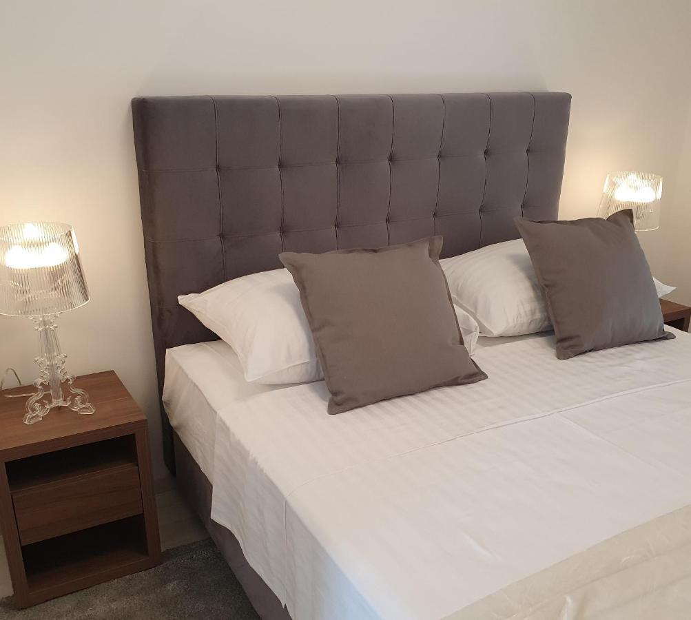 נובליה Villa Aquamarine Apartments חדר תמונה